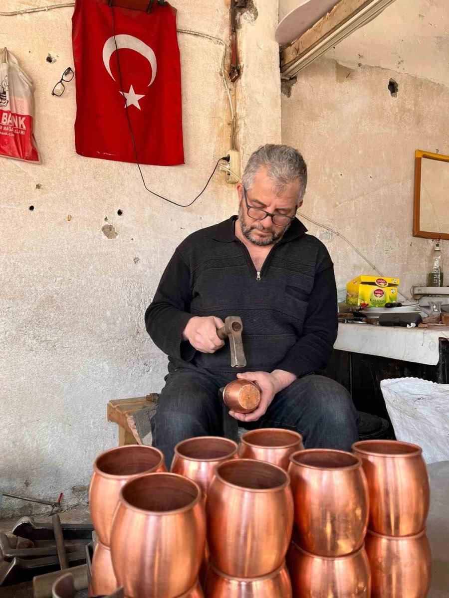 Depremin Vurduğu Kahramanmaraş’ta Sokaklardaki Sessizliği Bakırcı Sesleri Bozdu