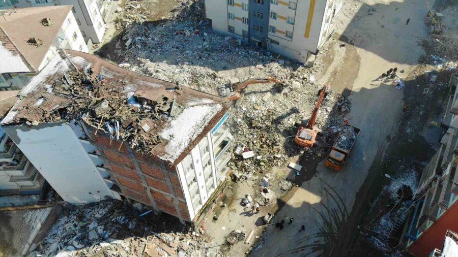 Malatya’da Enkaz Kaldırma Çalışmaları Havadan Görüntülendi