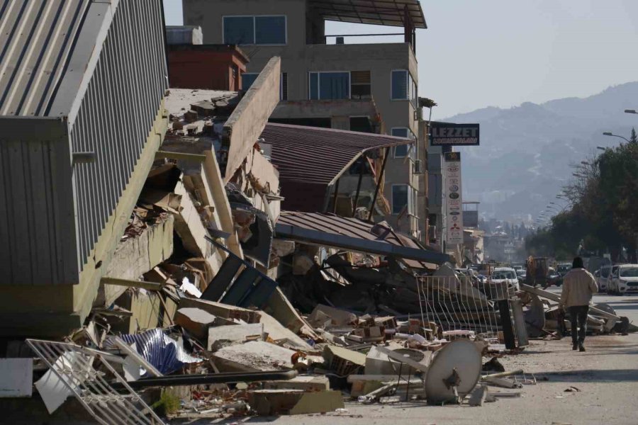 Antakya’da Depremde Sanayi Sitesi De Yerle Bir Oldu