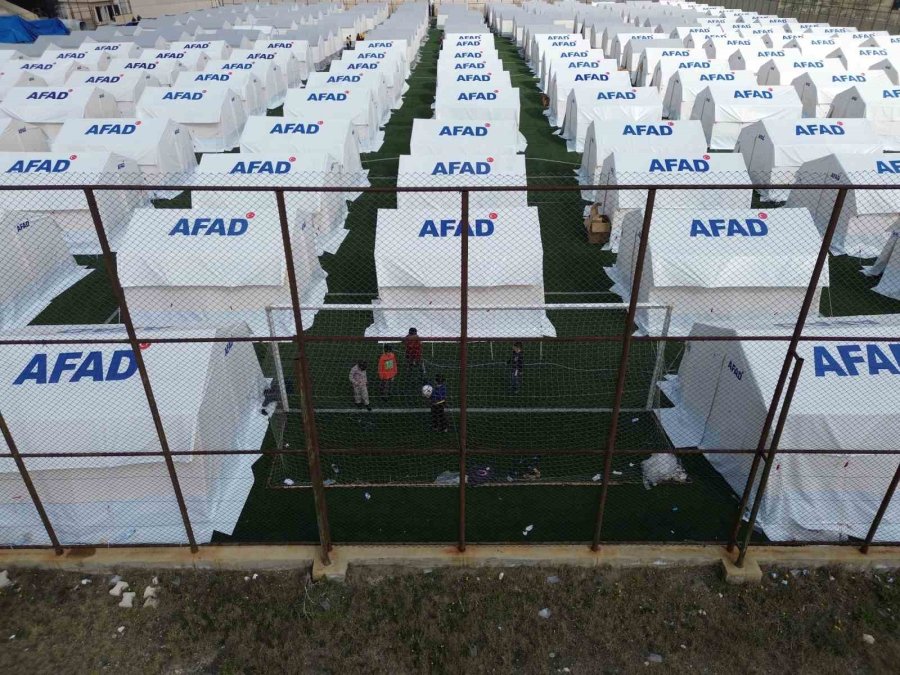 Hatay Samandağ Stadyumu’na Kurulan Çadır Kent Dron İle Görüntülendi