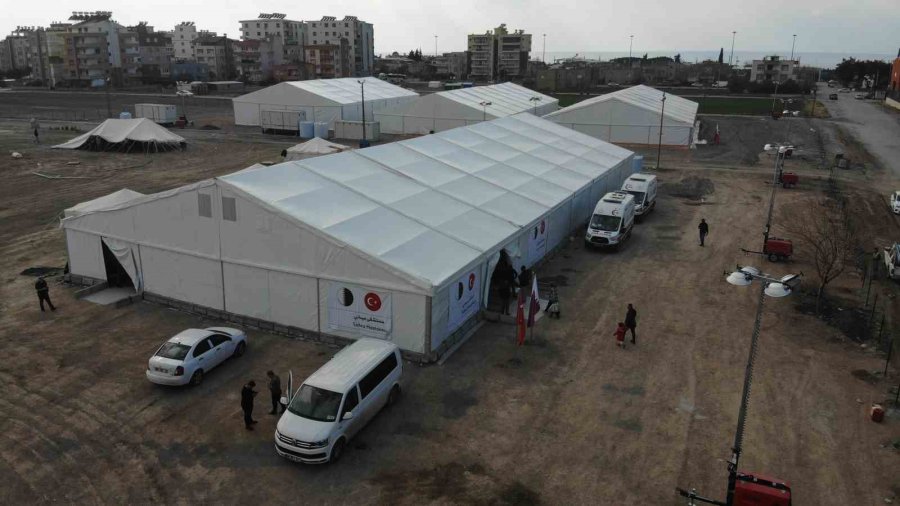 Katar’ın Hatay’da Kurduğu Sahra Hastanesi Depremzedelere Şifa Dağıtıyor