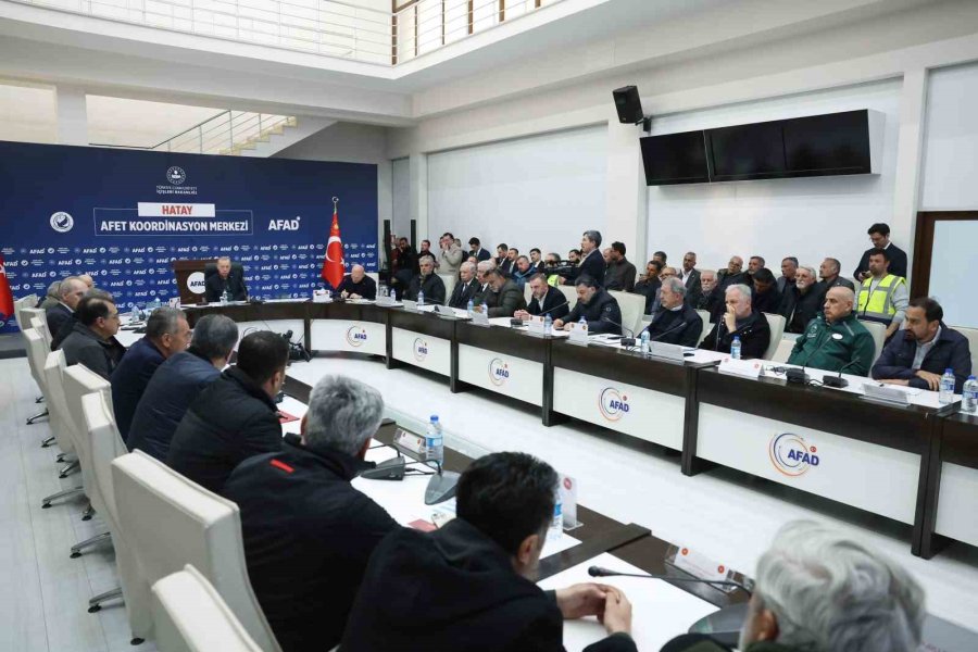 Cumhurbaşkanı Erdoğan, Hatay’da Kanaat Önderleri Ve Stk Temsilcileri İle Bir Araya Geldi