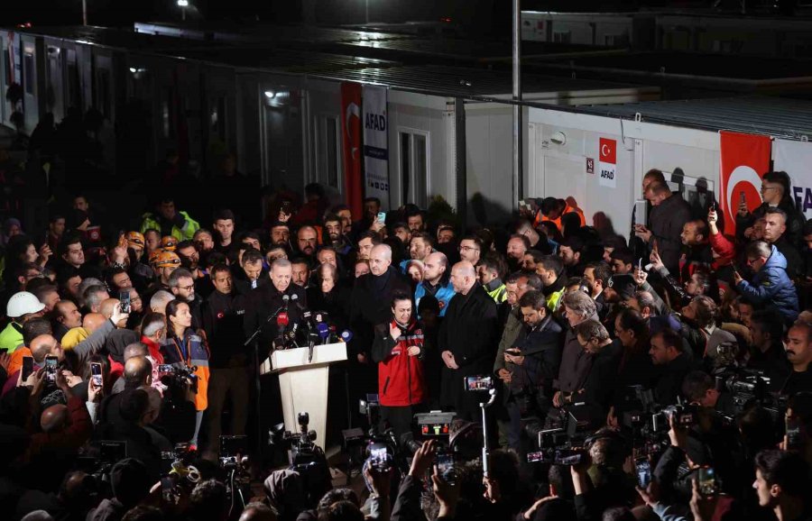 Cumhurbaşkanı Erdoğan: "mart Ayı İçerisinde 11 İlde 200 Bin Konutun Temelini Atıyoruz"