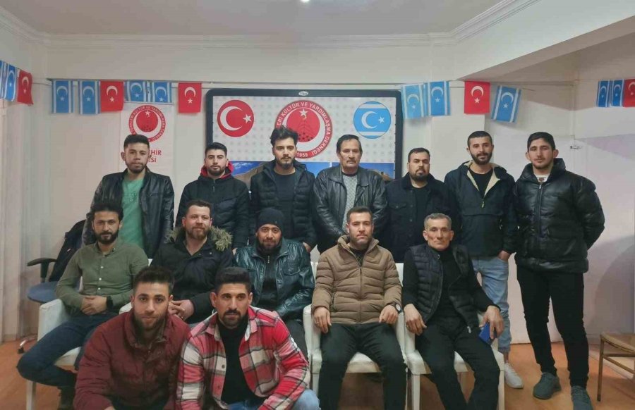 Eskişehir’de Yaşayan Irak Türkmenleri, Yardım İçin Gittikleri Afet Bölgesinde Döndü