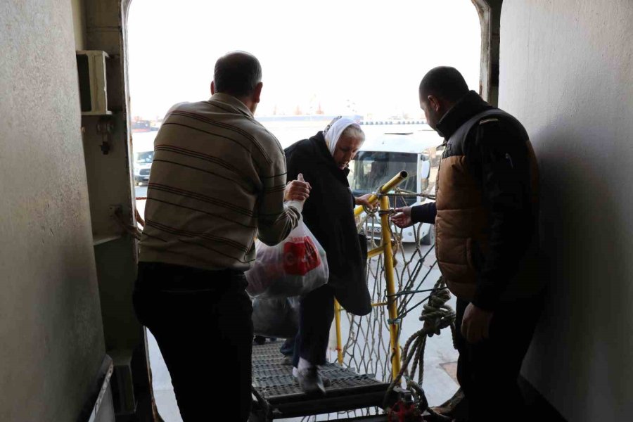 İskenderun’daki Depremzedeler Kruvaziyer Gemisinde Konaklamaya Başladı