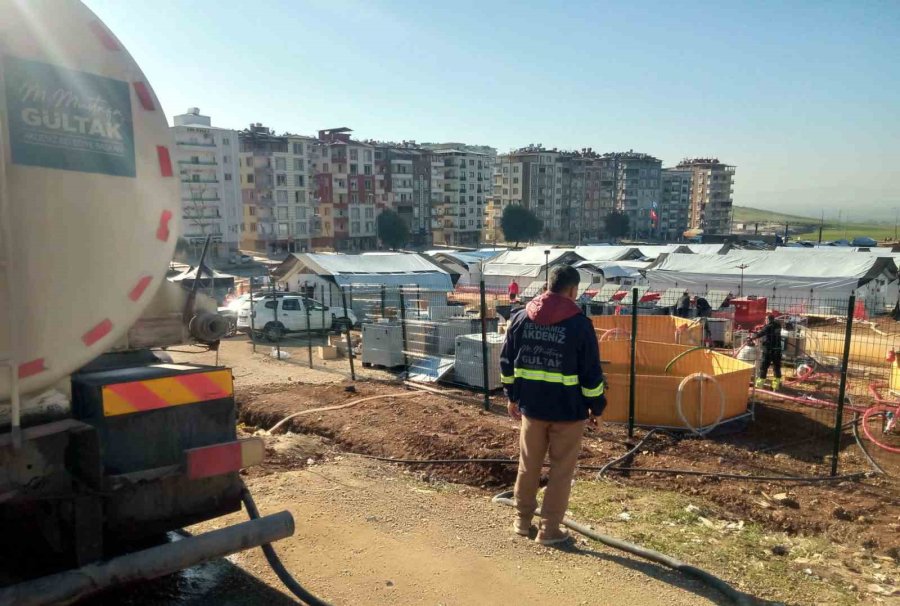 Depremzedelerin Temiz Su İhtiyacı Karşılanıyor