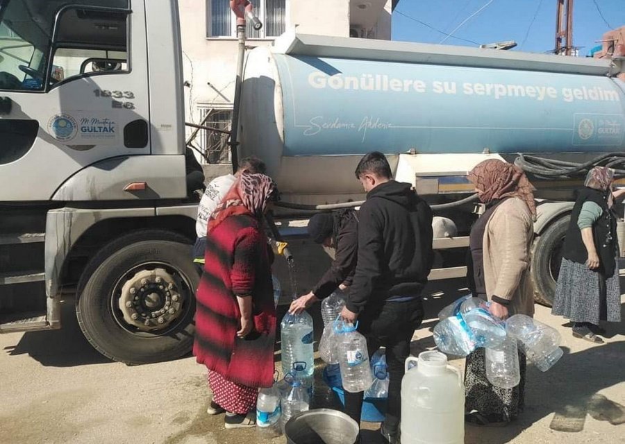 Depremzedelerin Temiz Su İhtiyacı Karşılanıyor