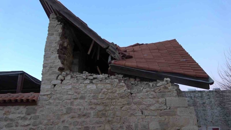 Hatay’da Tarihi ‘zeytin Ve Zeytinyağı Müzesi’ Depremde Hasar Aldı