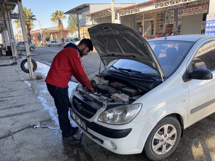 Depremde Hasar Gören Araçlar Onarılıyor