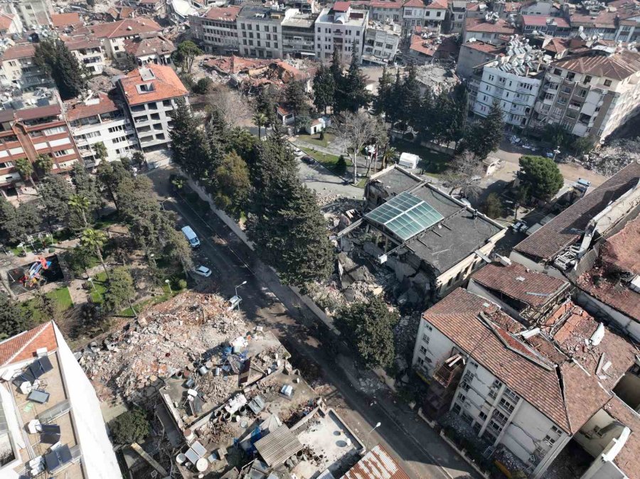 Hatay Valiliği’nin Tarihi Binası Depremde Yıkıldı