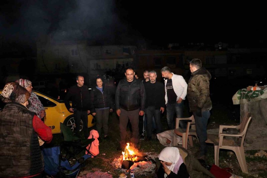 Başkan Yılmaz, Hatay Depremi Sonrası Vatandaşlarla Bir Araya Geldi