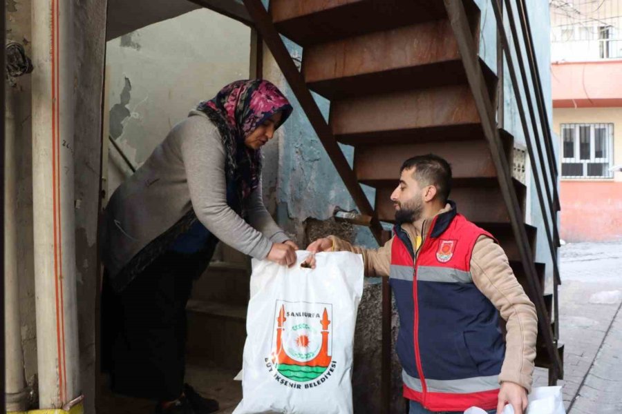 Şanlıurfa’da Depremzedelere Yardımlar Devam Ediyor