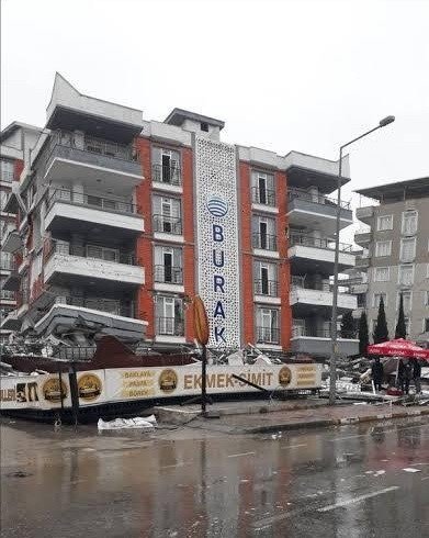 Çok Sayıda Kişinin Öldüğü Sitenin Müteahhidi Tutuklandı