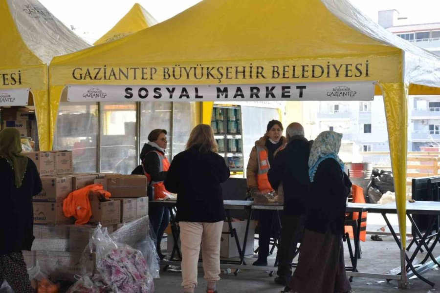 Nurdağı’ndaki Konteyner Kente Aileler Yerleştiriliyor