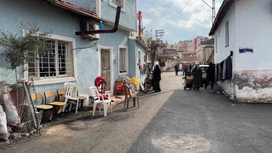 İskenderun’daki Meydan Mahallesi Depremden Etkilenenleri Ağırlıyor