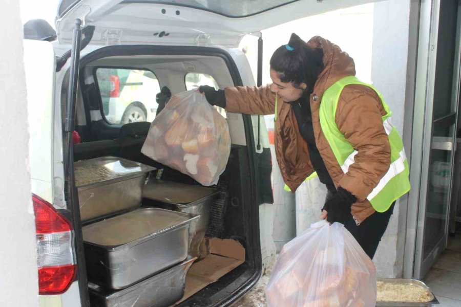 30 Bin Depremzede İçin Osmaniye’de Sıcak Aş