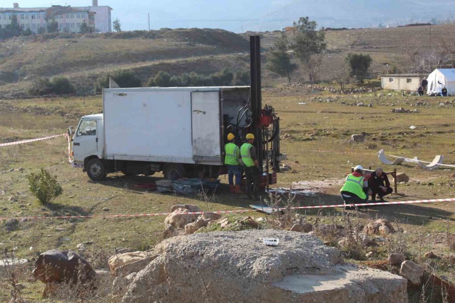 Toki Başkanı Bulut, Deprem Bölgesindeki Konut Çalışmalarıyla İlgili Bilgi Verdi