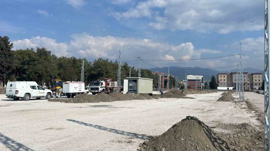 Dörtyol’da Afetzedeler İçin Çadır Kent Kuruluyor