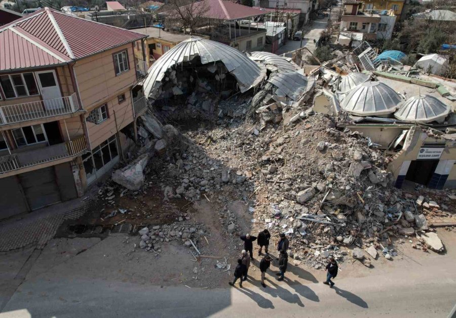 Kahramanmaraş’taki Depremde Kubbesi Ve Minaresi Yıkılan Camii Havadan Görüntülendi