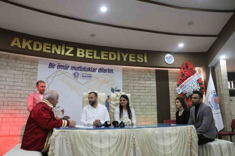 Hatay’da Asrın Felaketini Yaşadılar, Mersin’de Dünya Evine Girdiler