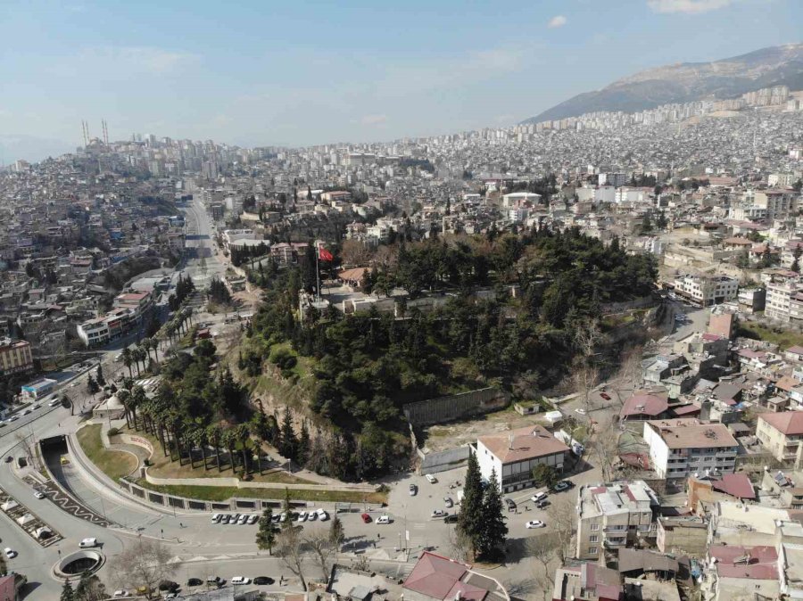 Tarihi Kahramanmaraş Kalesi Depremde Ayakta Kaldı