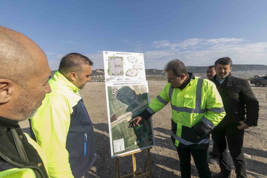 Başkan Seçer, Adıyaman’da Devam Eden Konteyner Kent Çalışmalarını İnceledi