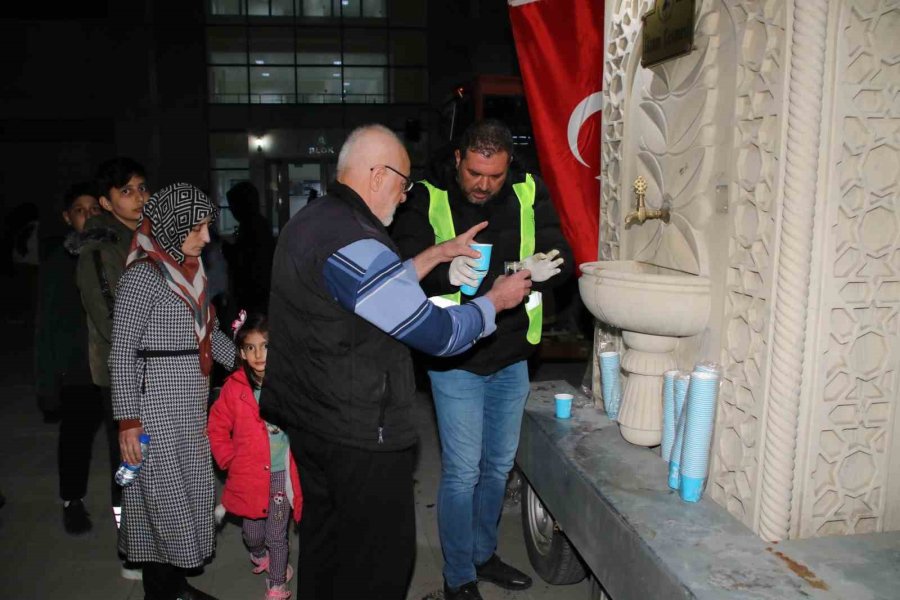 Akşehir’de Depremzedeler İçin Özel Kandil Programı