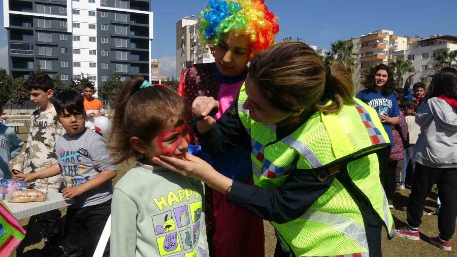 Jandarmadan Depremzede Çocuklar İçin ’birlikte İyileşeceğiz’ Etkinliği