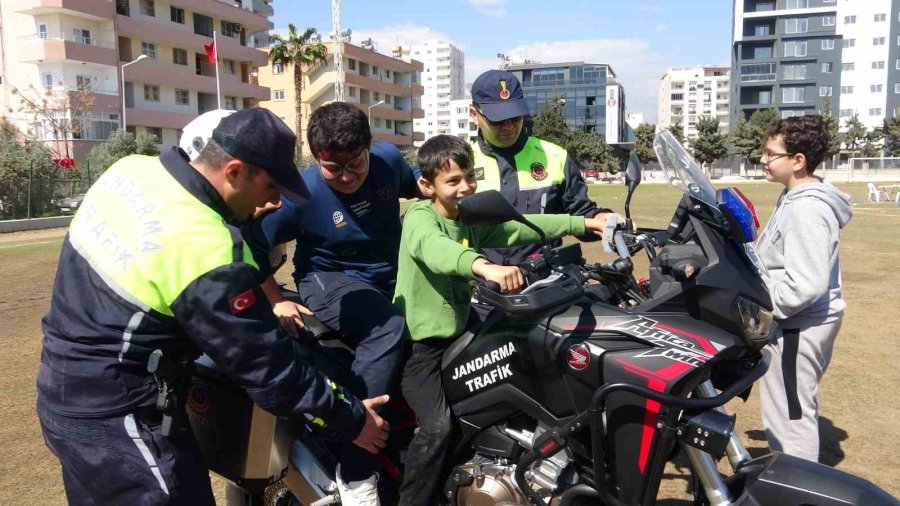 Jandarmadan Depremzede Çocuklar İçin ’birlikte İyileşeceğiz’ Etkinliği