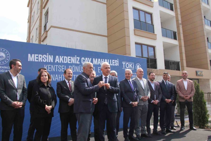 Mersin’deki Toki Konutlarında Hak Sahipleri Evlerine Kavuştu