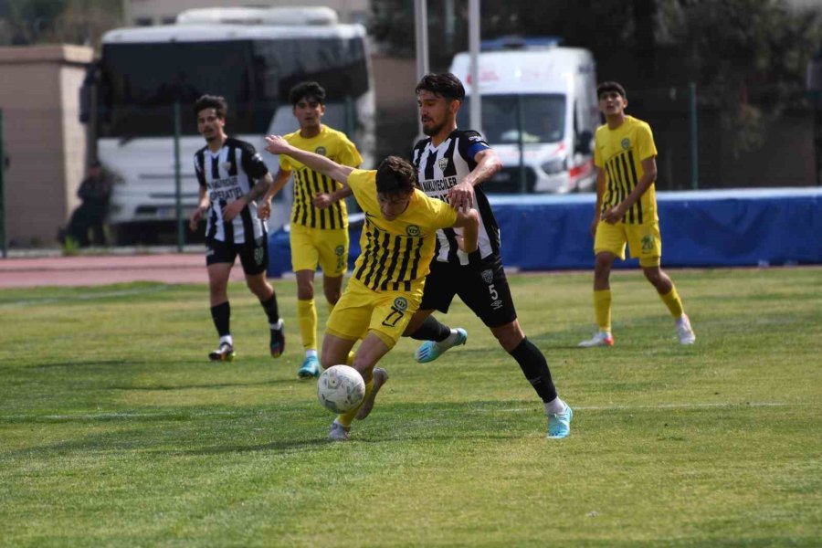 Tff 2. Lig: Tarsus İdman Yurdu: 0 - Somaspor: 4