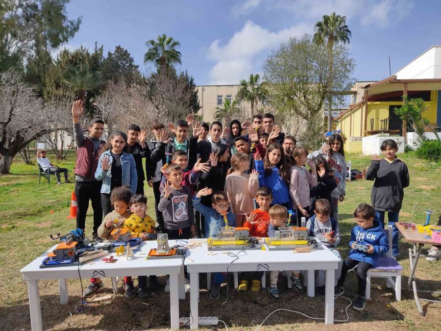 Konukevinde Kalan Çocuklar Hem Eğlendi Hem Öğrendi