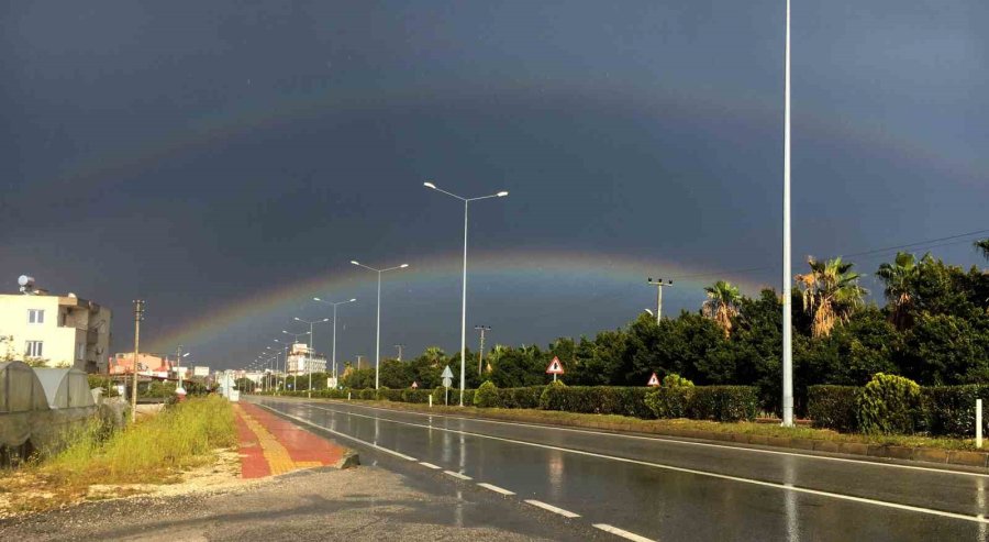 Mersin’de Sağanak Sonrası Gökkuşağı Renkli Görüntüler Oluşturdu