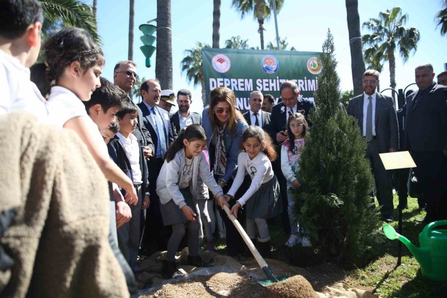 Depremde Hayatını Kaybeden Her Vatandaşın Anısına Bir Fidan