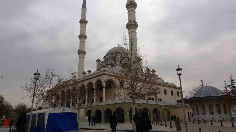 Konya’da Camiler Ramazan Ayına Hazır