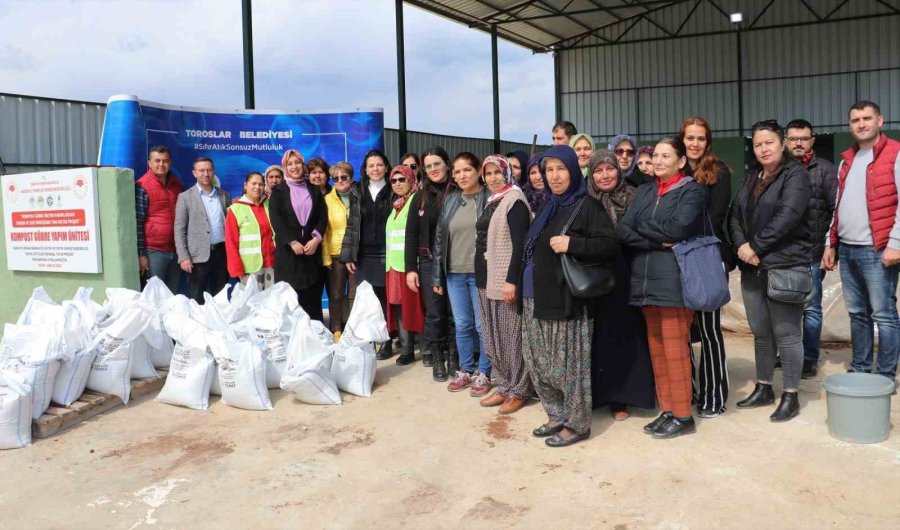 Toroslar’da Üreten Kadınlara Kompost Gübre Dağıtıldı