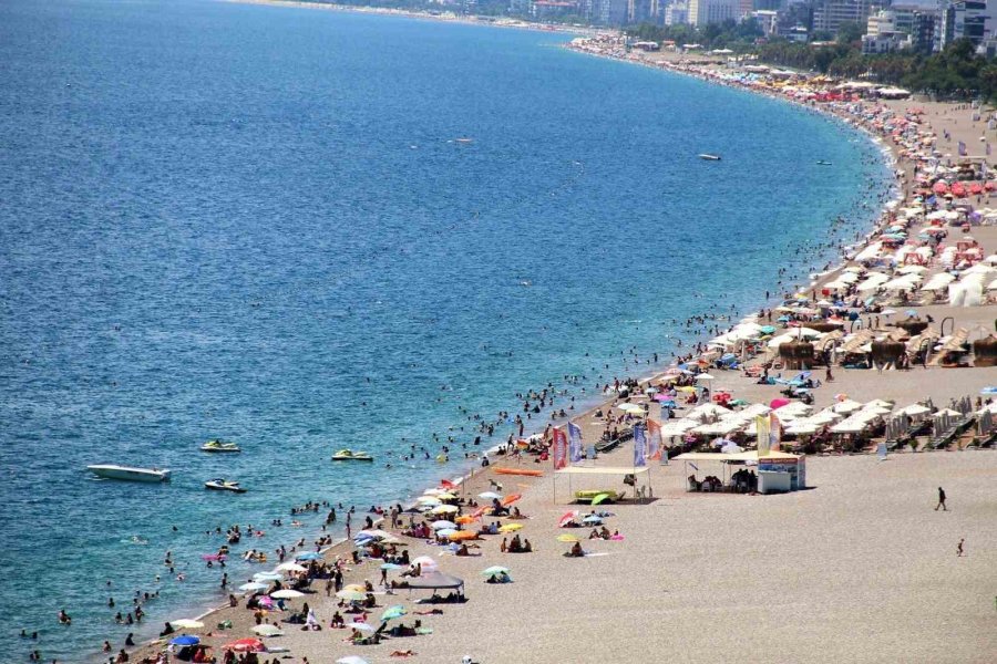 Antalya Turizmde Tüm Zamanların En İyi Başlangıç Rekorunu Kırdı