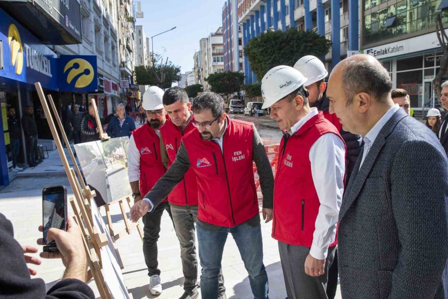 Mersin’in İstiklal Caddesi Yenileniyor