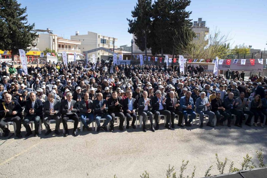 Mersin’de Çiftçiye Zeytin Fidanı Ve Organik Sıvı Gübre Desteği