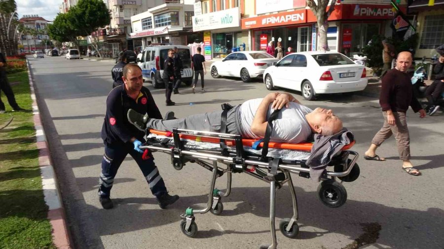 Oğlunun Kaza Sonrası Yaralandığını Duyan Baba Olay Yerinde Kalp Krizi Geçirdi