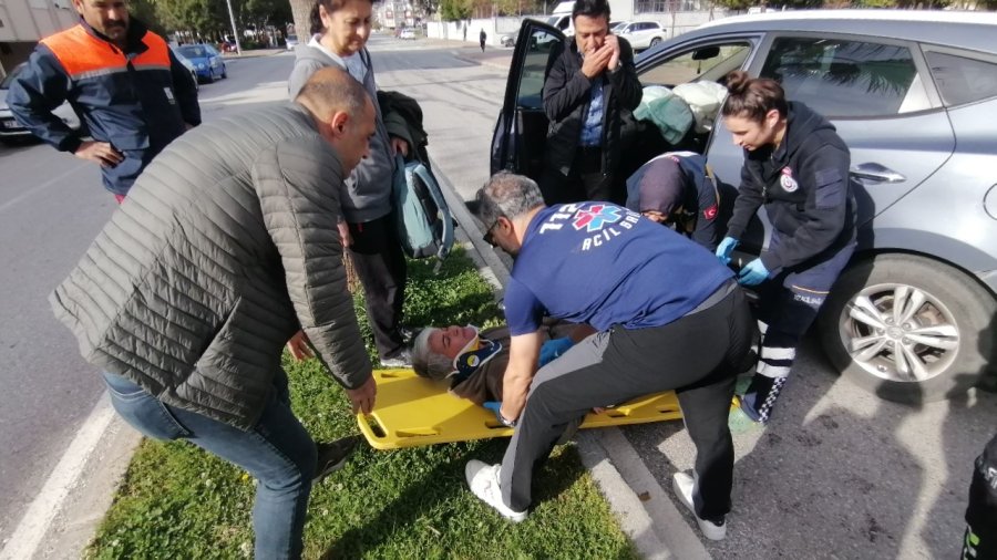 Manavgat’ta Trafik Kazası: 1’i Çocuk 2’si Kadın 3 Kişi Yaralandı