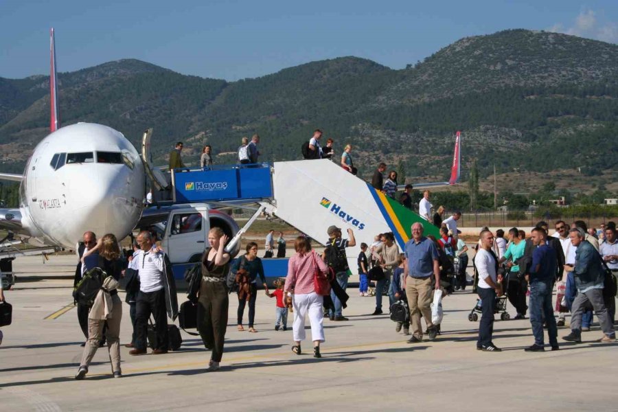 Gazipaşa Havalimanı’nı 3 Ayda 106 Bin 382 Yolcu Kullandı