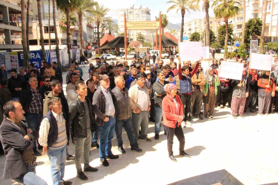 Kumluca Belediyesinin 190 Bin Lirayı Bulan Pazar Yeri Tahsis Ücreti Esnafı Ayaklandırdı