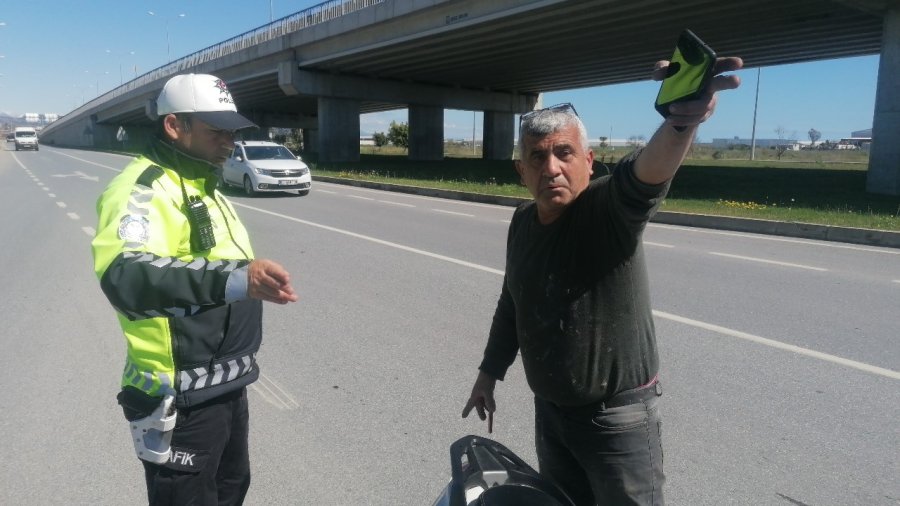 Otomobil Sürücüsünün Çarpıp Kaçtığı Motosiklet Sürücüsü Yaralandı