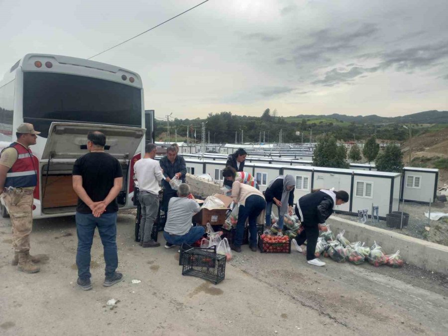 Toptaş Spor Kulübünden Depremzedelere Üçüncü Kez Yardım Eli Uzandı