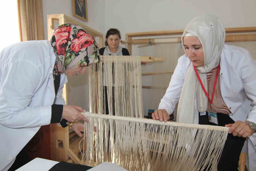 Asırlık Miras Istar Tezgazlarında Yeniden Dokunuyor