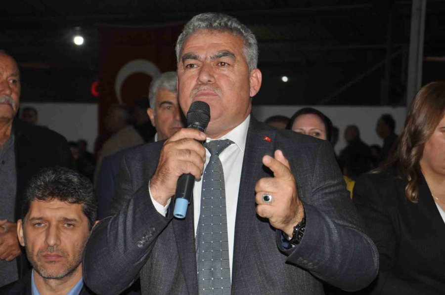 Ak Parti’nin İftar Sofrası Binlerce Kişiyi Ağırladı