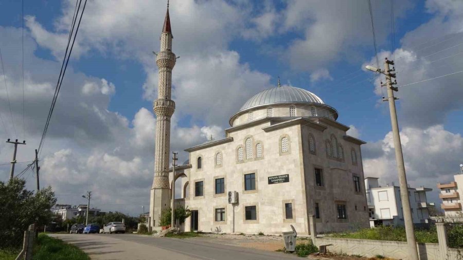 İnşaat Halindeki Caminin Musluklarını Çaldılar