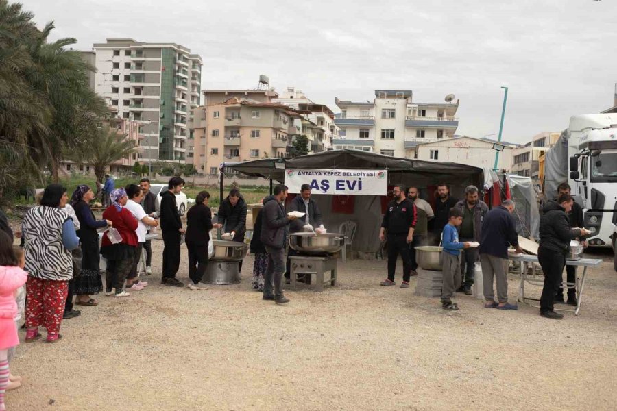 Kepez’in Sahra Mutfağı Deprem Bölgesinden Ayrılmadı