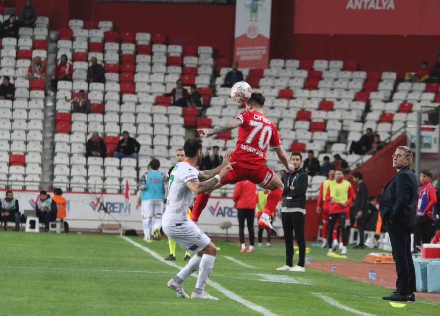 Spor Toto Süper Lig: Antalyaspor: 3 - Alanyaspor: 1 (maç Sonucu)